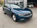 Volkswagen Passat Variant Business 2.0TDI DSG/AHK/KAM/ACC Blauw - thumbnail 2