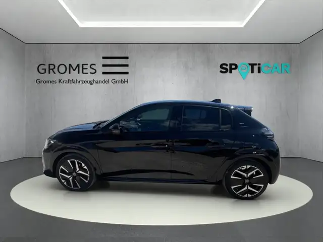 Peugeot 208 view 6