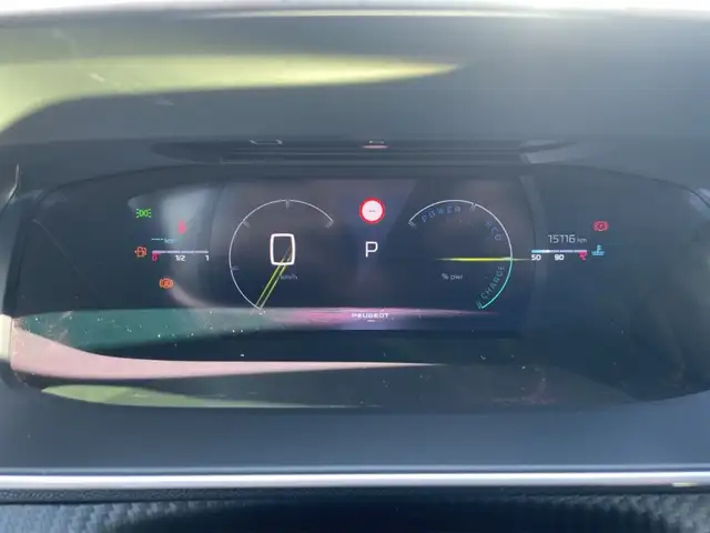 Peugeot 208 view 15