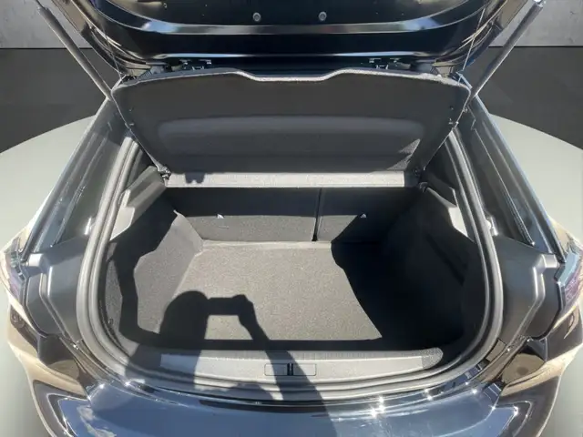Peugeot 208 view 7