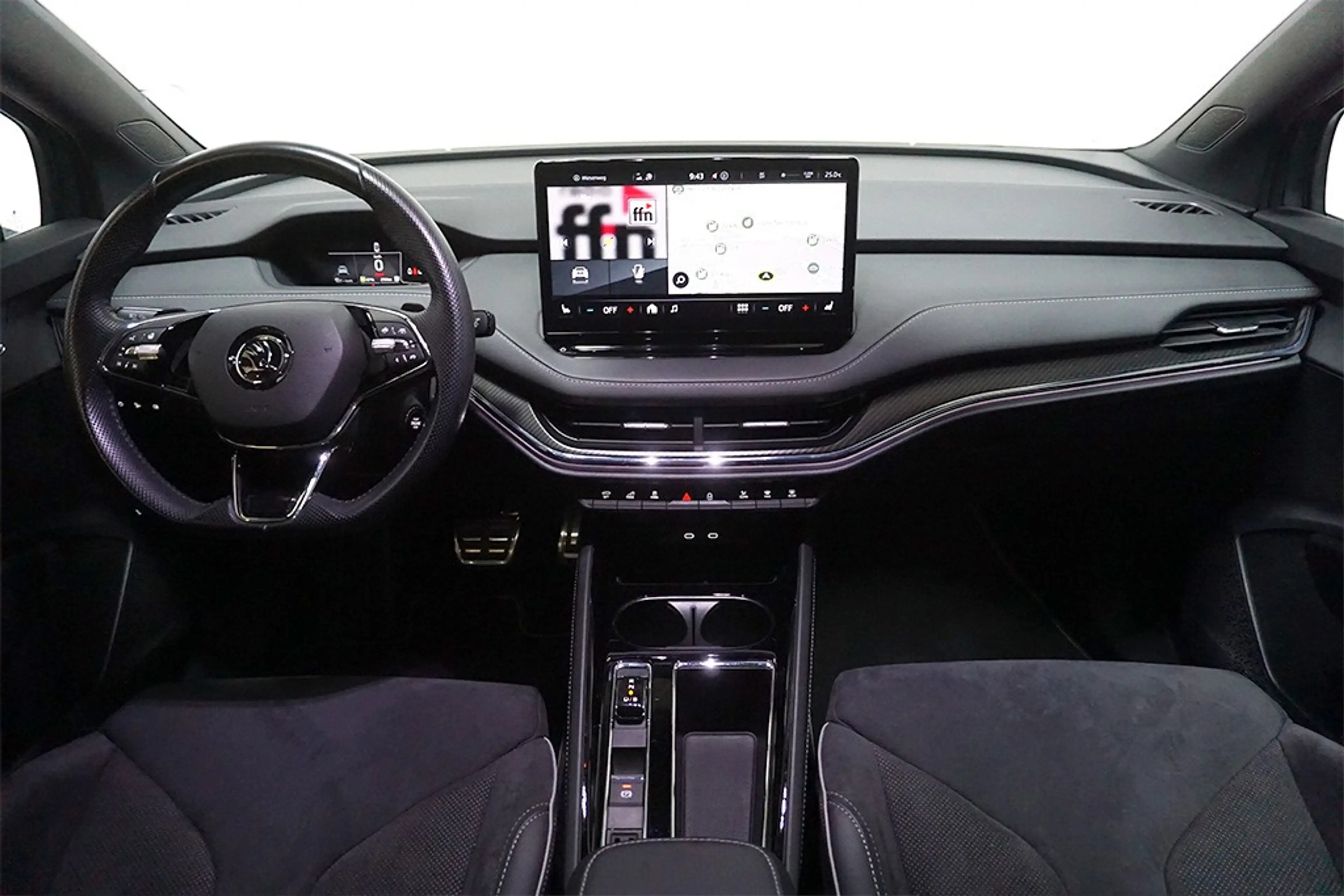 Skoda Enyaq 60e 132KW Sportline Virtual Pano Wärmepump — photo 11
