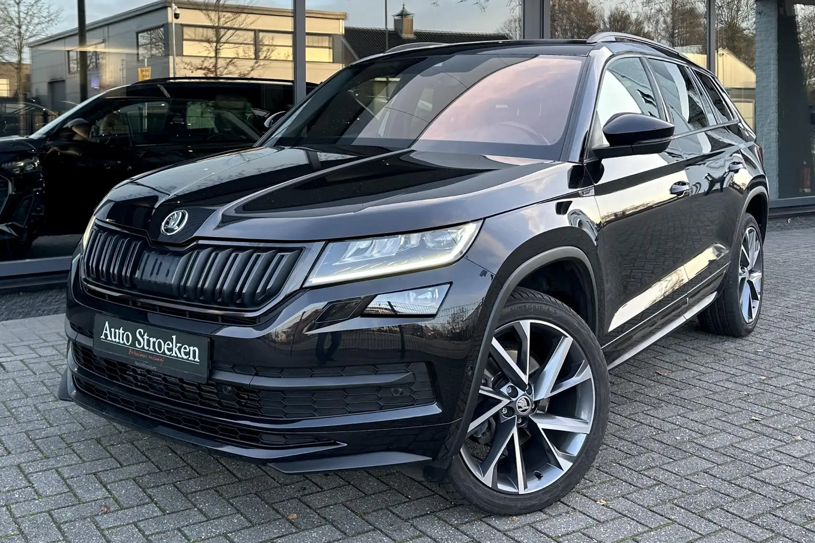 Skoda Kodiaq 1.5 TSI Sportline 7-Persoons RS Leder Navi Camera Noir - 1
