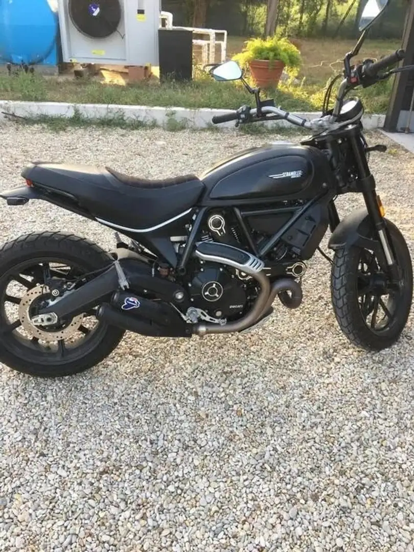 Ducati Scrambler 800 Icon Dark Czarny - 2