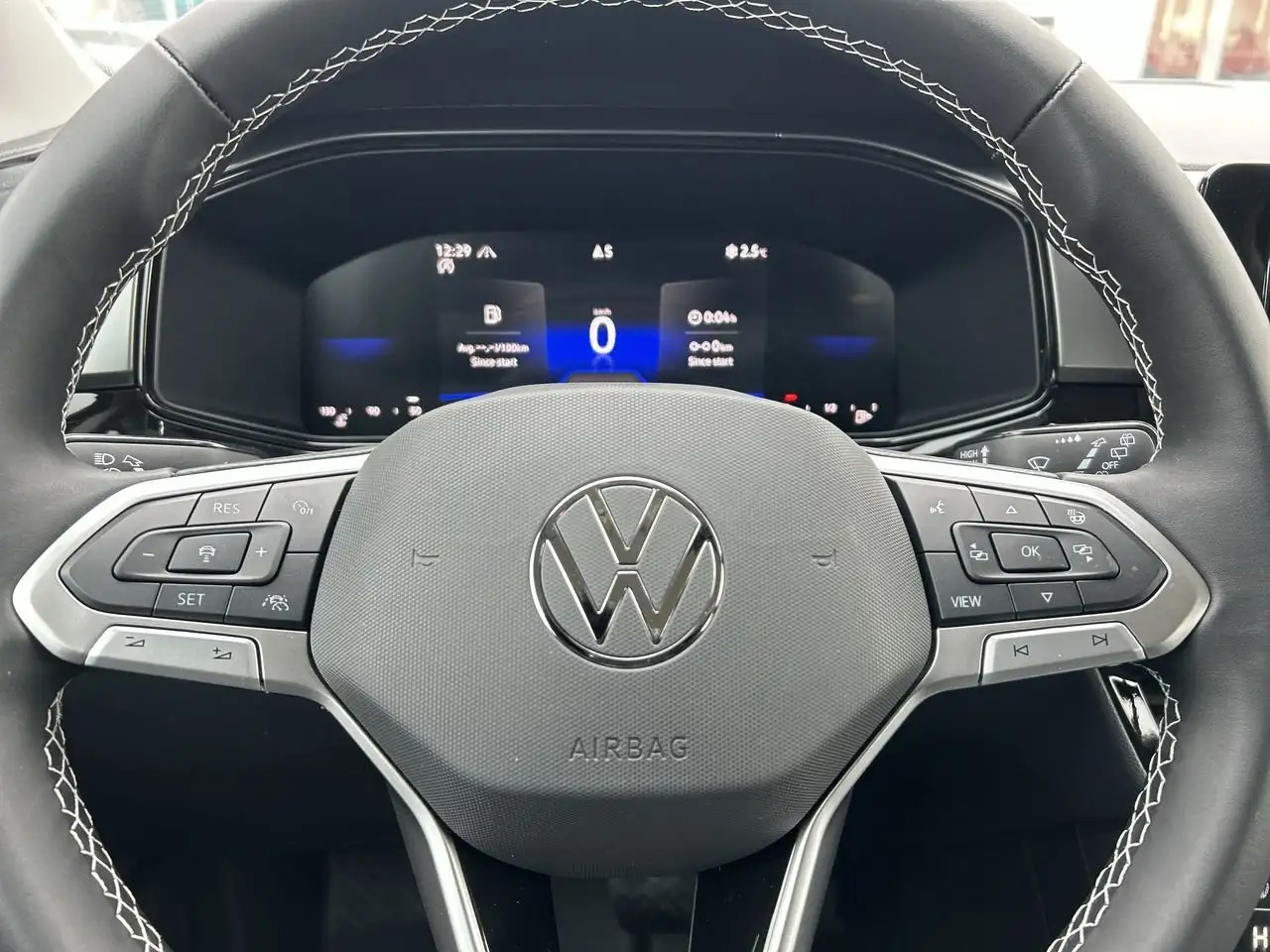 Volkswagen Taos снимка Volkswagen Taos