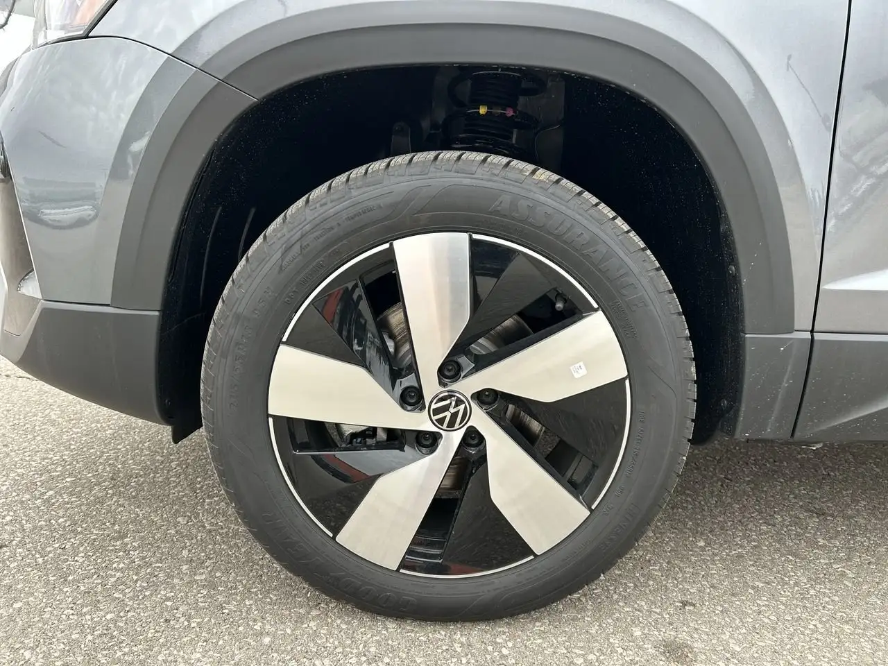 Volkswagen Taos снимка Volkswagen Taos