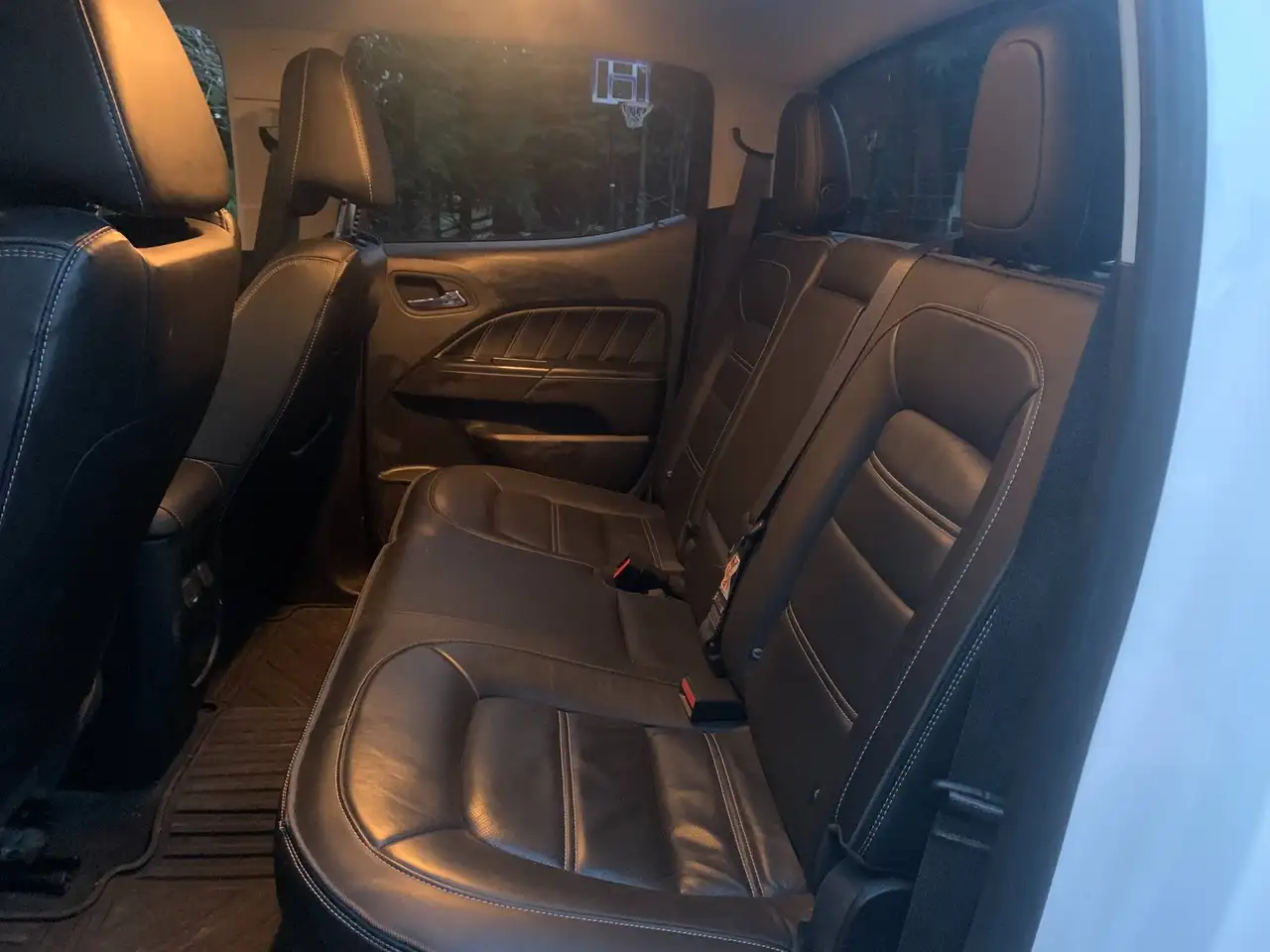 GMC Canyon photo GMC Canyon