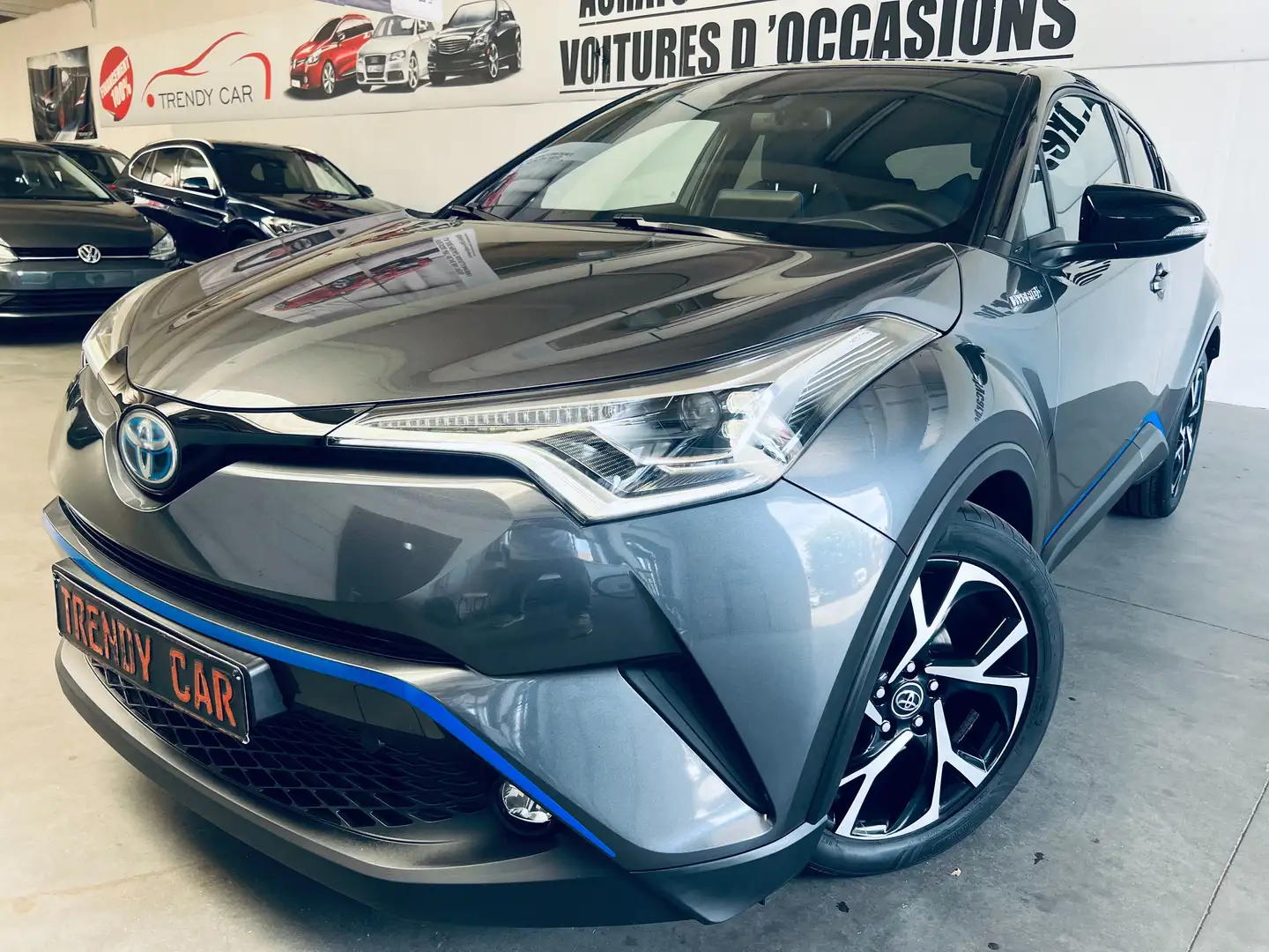 Toyota C-HR Hybrid 1.8i VVT-i CVT+NAVI+CAMERA+CARNET+GARANTIE Gris - 1