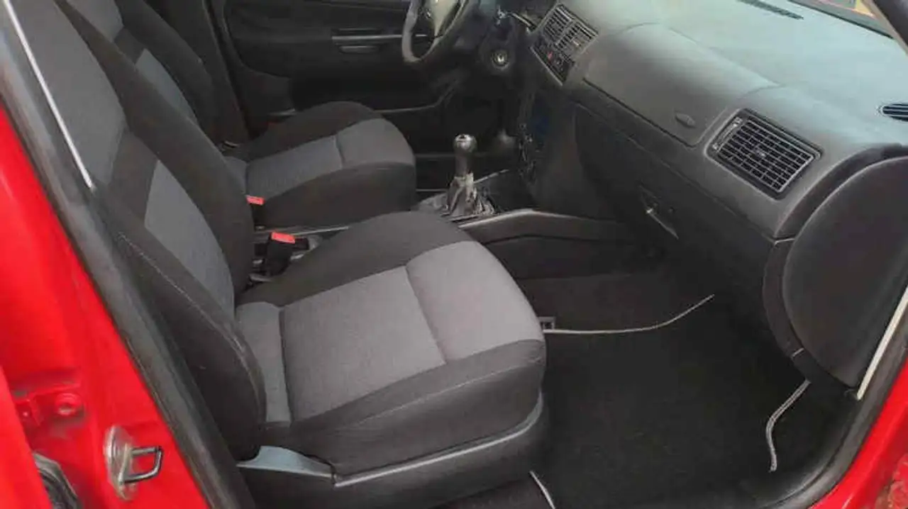 Volkswagen Golf Standard Model — photo 2