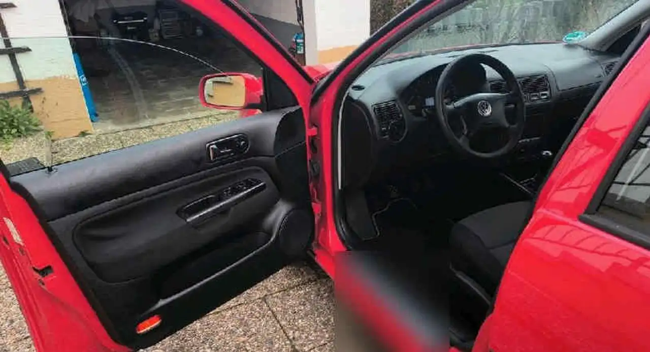 Volkswagen Golf Standard Model — photo 8