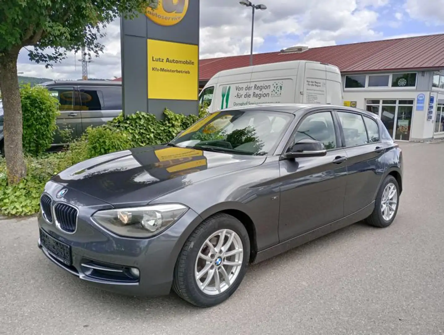BMW 116 Diesel 5-türig Gris - 1