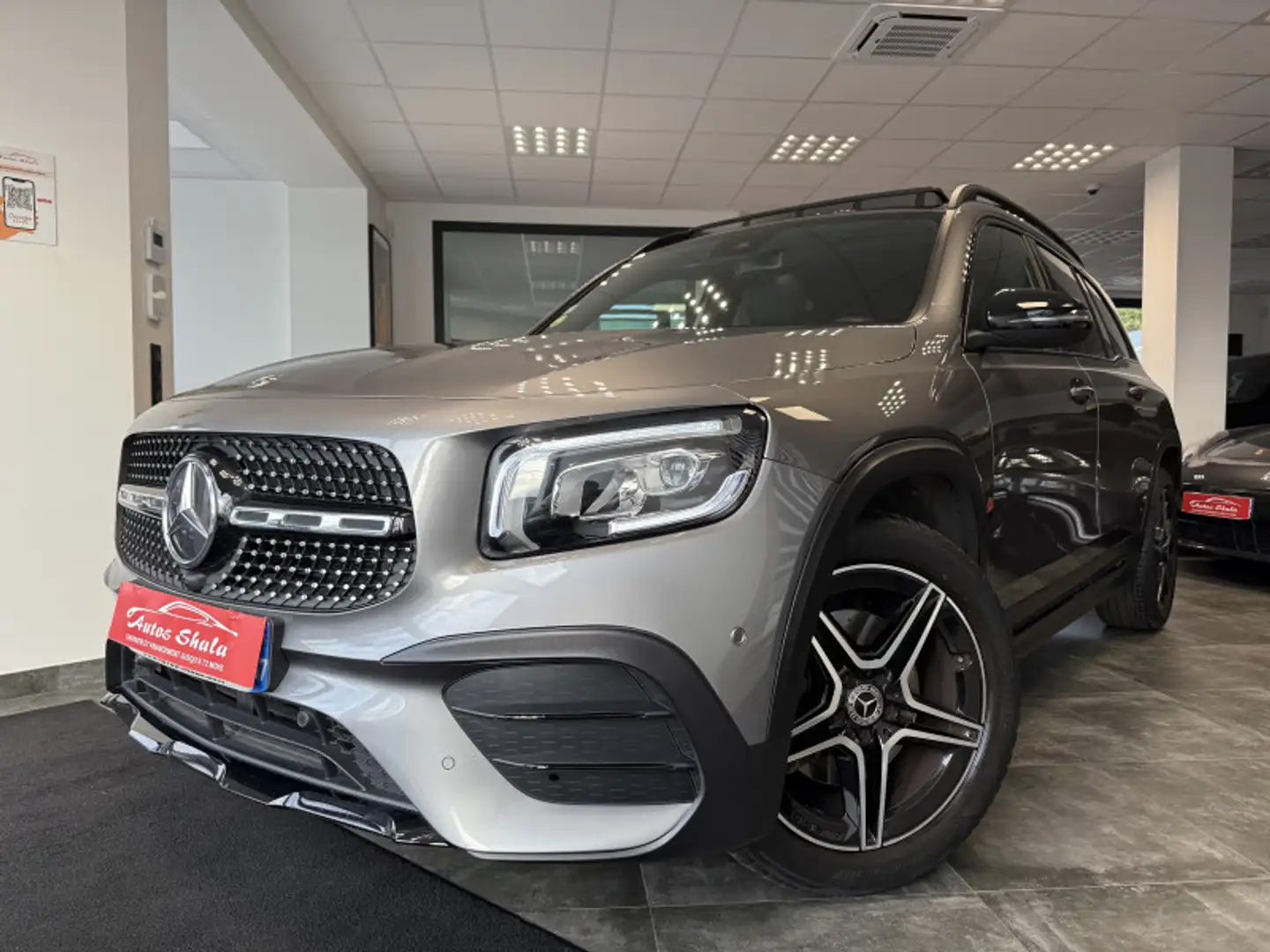 Mercedes-Benz GLB 200 200D 150CH AMG LINE 8G DCT Grau - 1