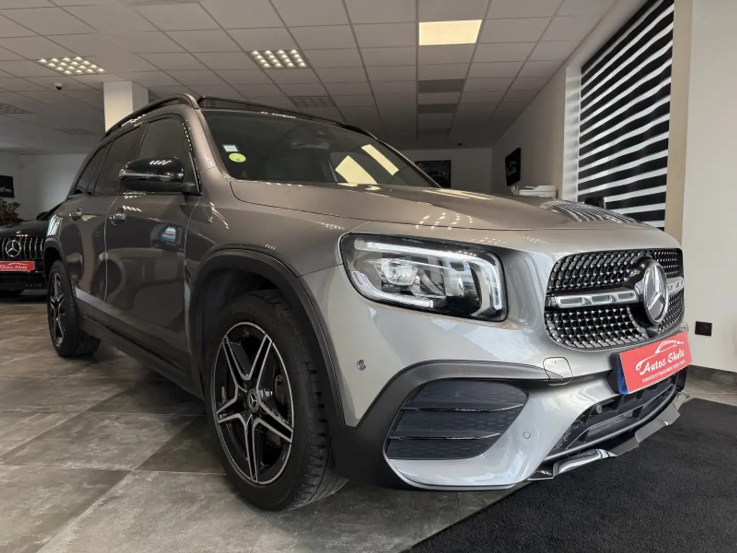 Mercedes-Benz GLB 200 200D 150CH AMG LINE 8G DCT Grau - 2