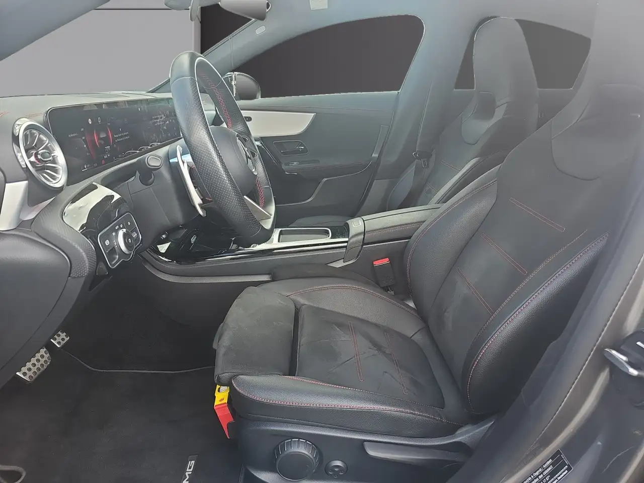 Mercedes-Benz CLA 180 AMG Line (EURO 6d), миниатюра 12