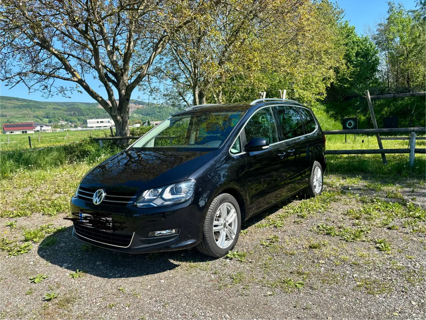 Volkswagen Sharan 20 Jahre Edition SCR 2,0 TDI Business Schwarz - 1