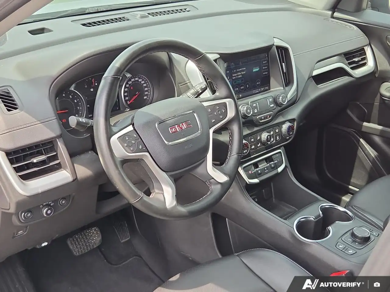 GMC Terrain photo GMC Terrain