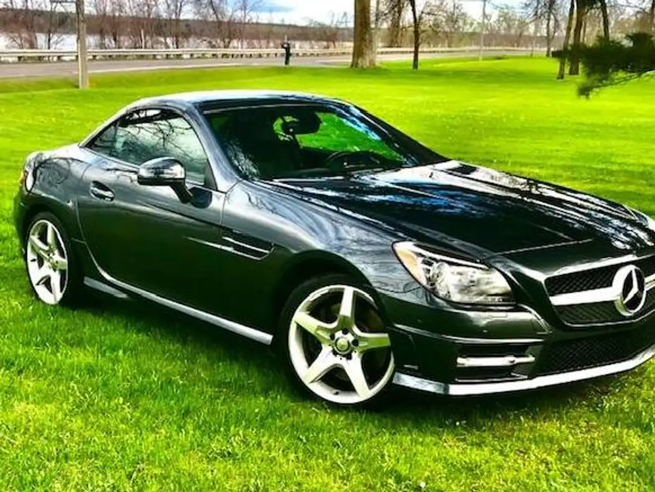 Mercedes-Benz SLK снимка Mercedes-Benz SLK
