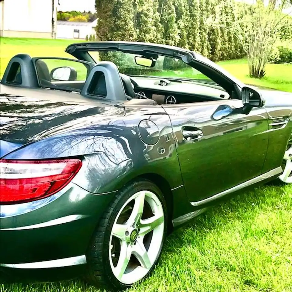 Mercedes-Benz SLK снимка Mercedes-Benz SLK