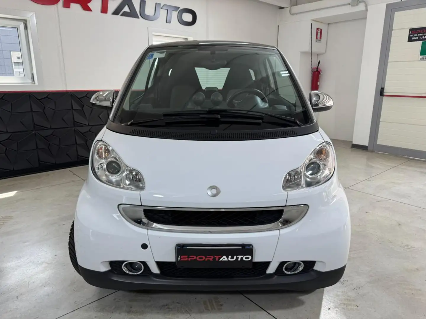 smart forTwo 1000 mhd 71Cv  Autom. LIMITED Wit - 2