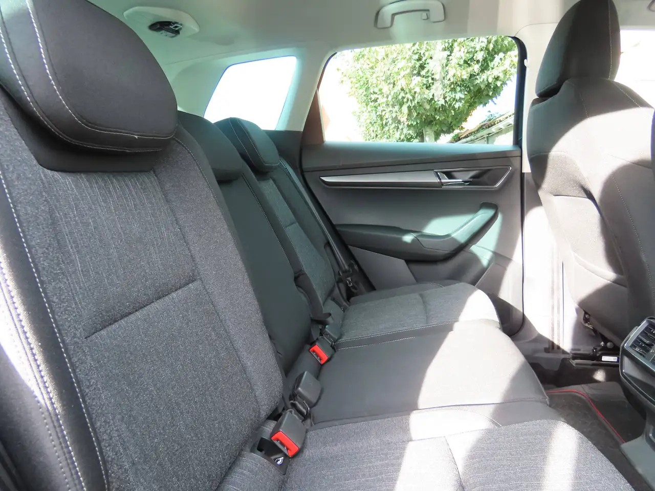 Skoda Karoq 1.6 CR TDi SCR Ambition 10000EUR netto PLUS BTW/TVA, миниатюра 15