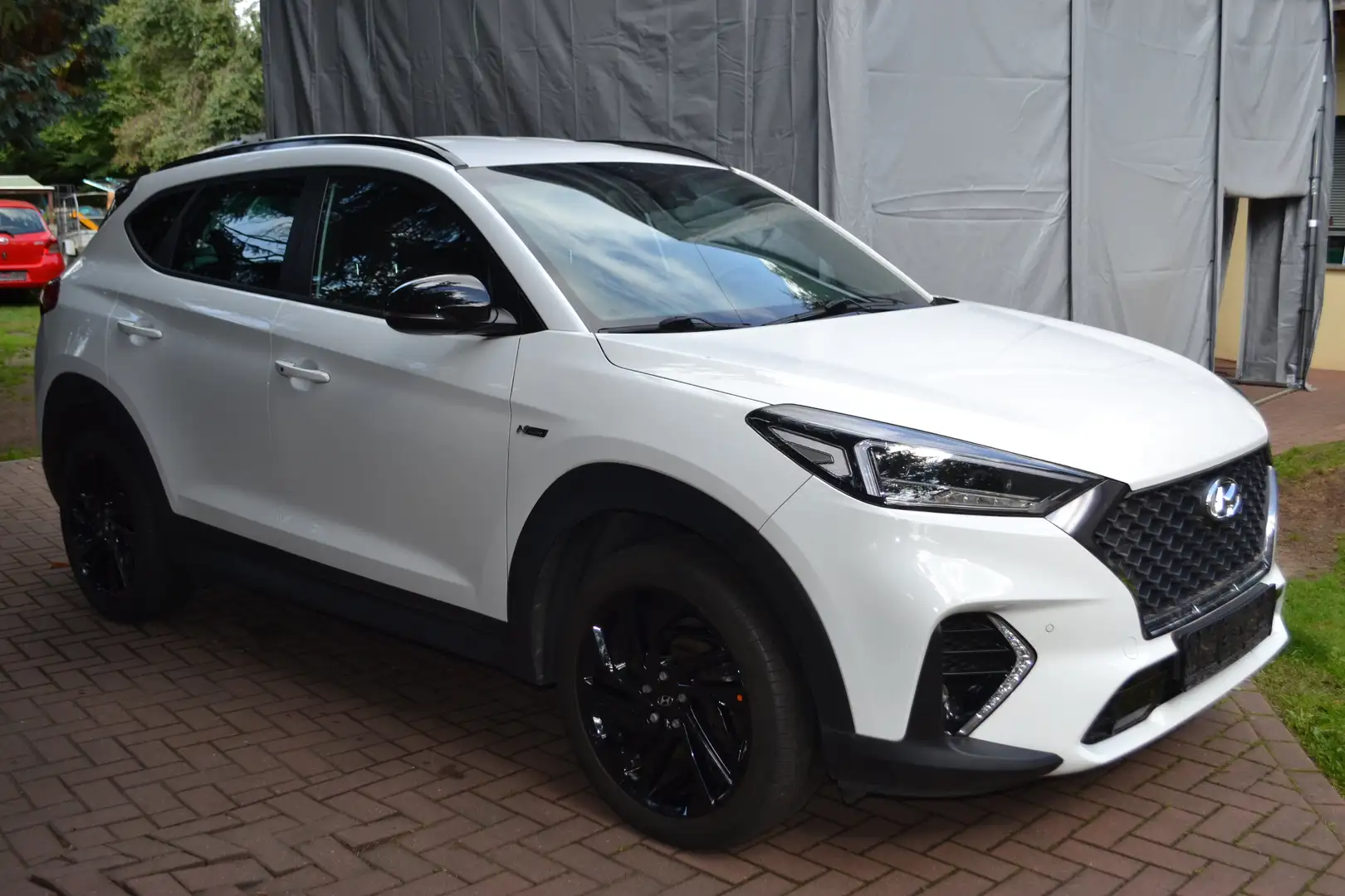 Hyundai TUCSON 1,6N-Line,4WD/Navi/SHZ/Klimaaut/Temp../1.Besitz! Blanc - 1
