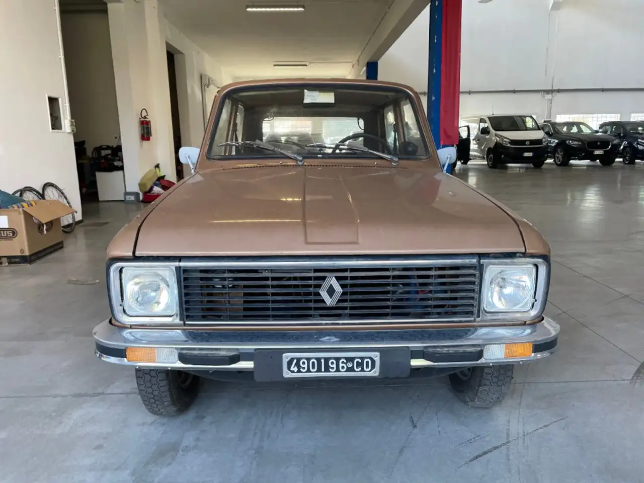 Renault R 6 845 cc da collezione conservata, foto 9