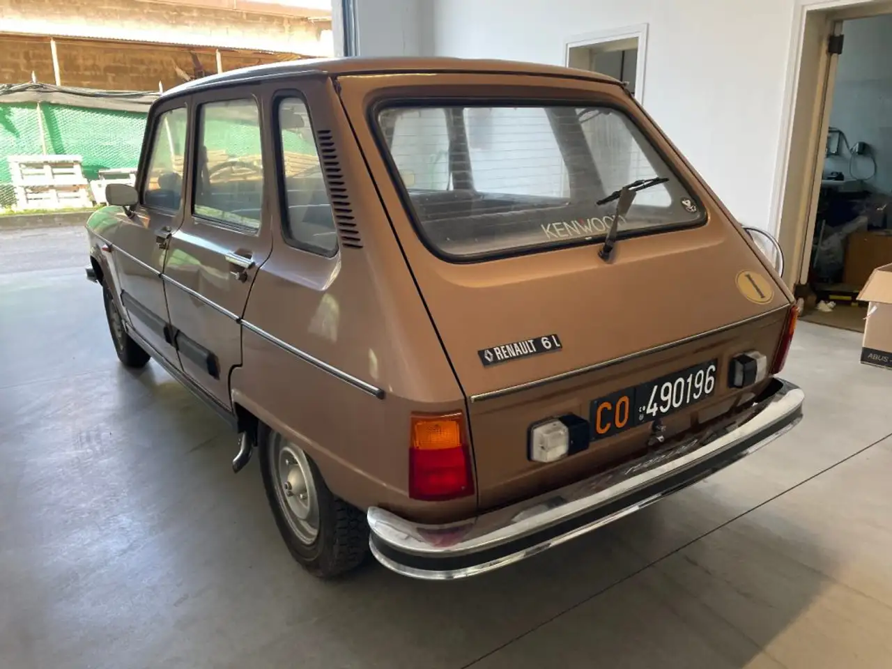 Renault R 6 845 cc da collezione conservata, foto 4