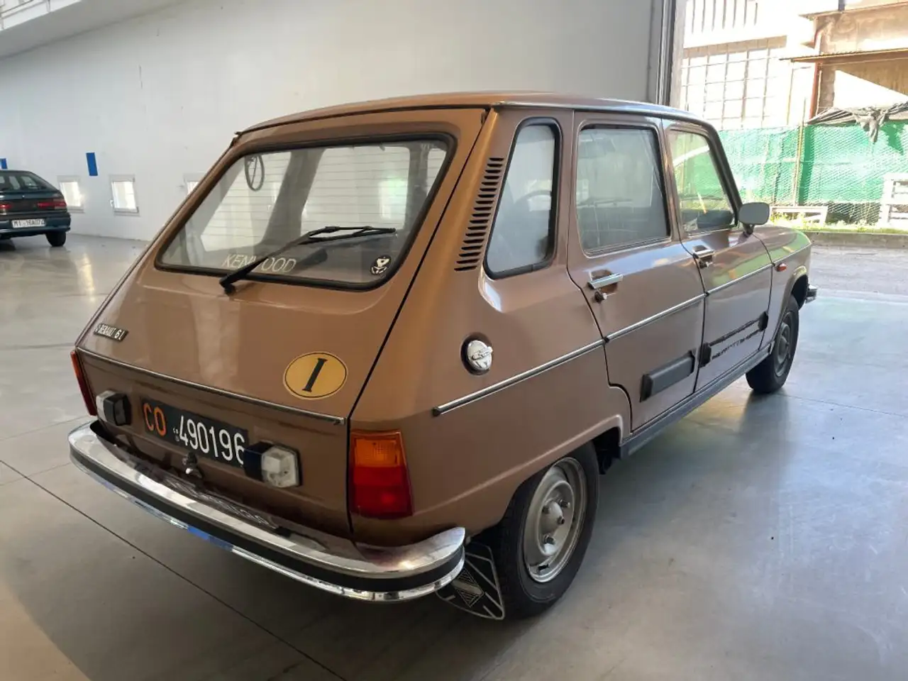 Renault R 6 845 cc da collezione conservata, foto 2