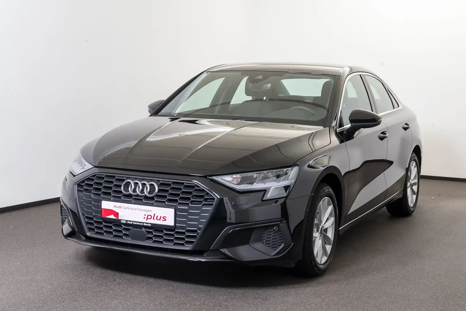 Audi A3 35 TFSI S tr. LED NAVI PDC VIRTUAL Schwarz - 2