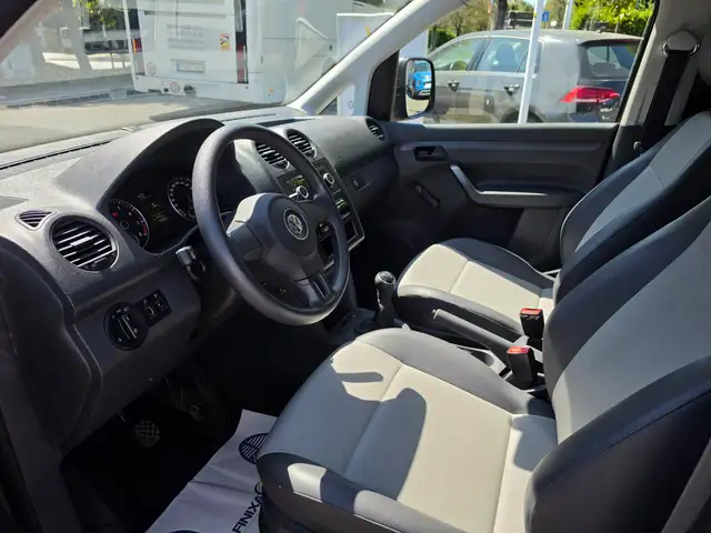 Volkswagen Caddy view 9