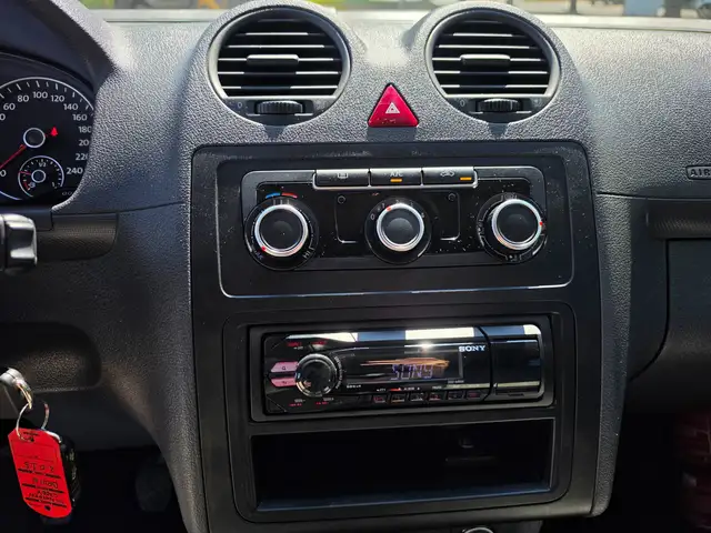 Volkswagen Caddy view 14