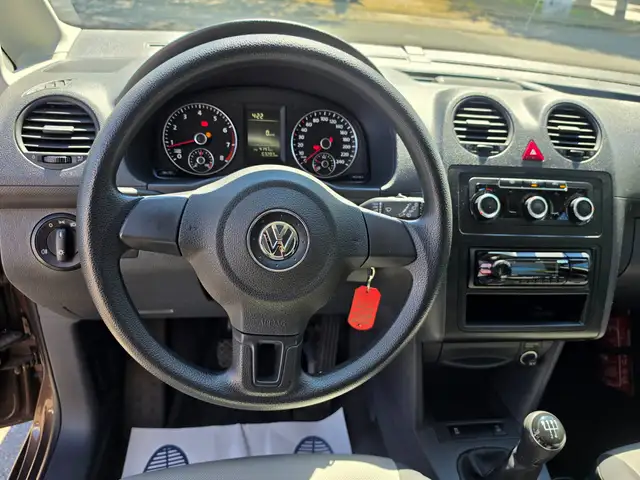 Volkswagen Caddy view 12