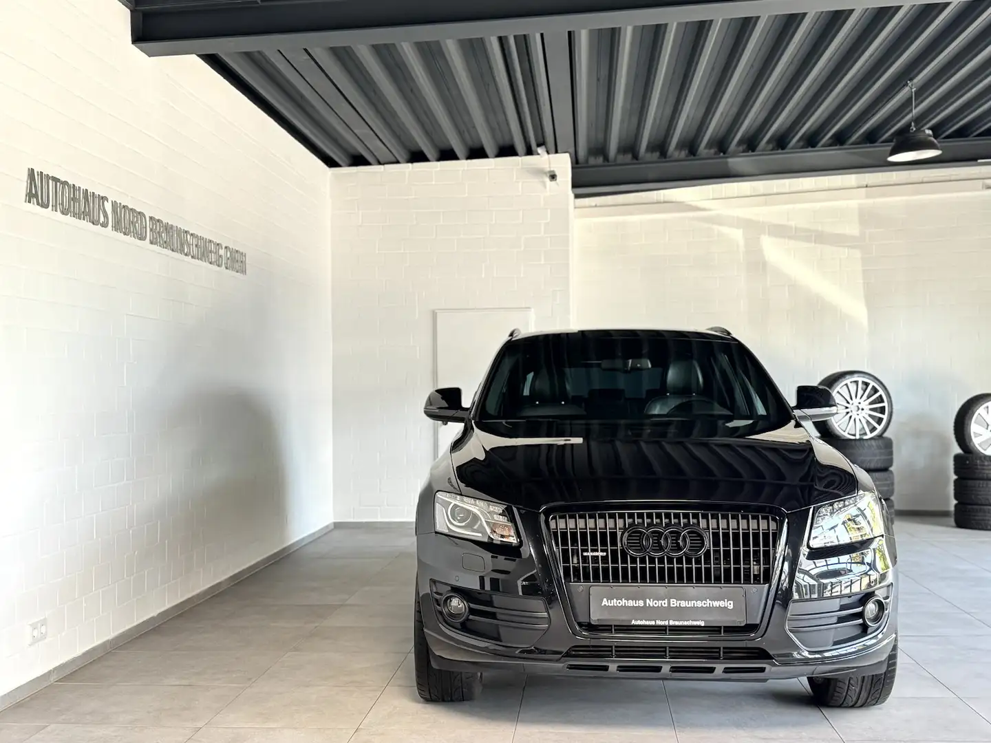 Audi Q5 2.0 TDI Quattro S line*Pano*AHK*B&O*Leder* Schwarz - 2