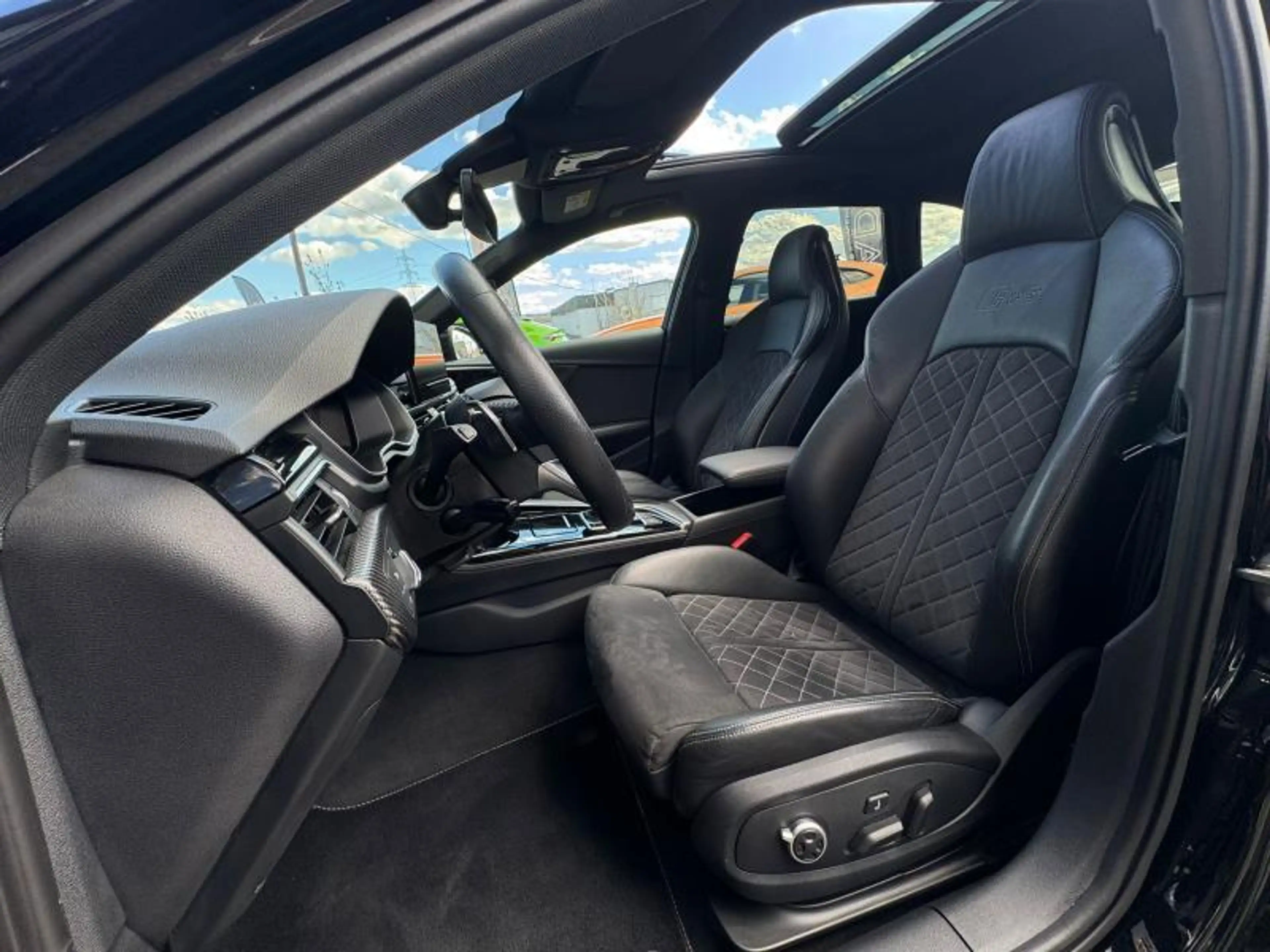 Audi RS4 AVANT 3.0 450ch/Sièges électriques chauffants — photo 11