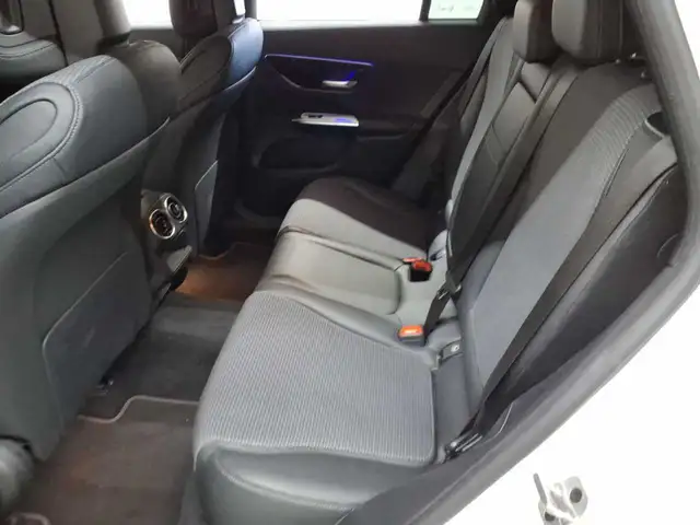 Mercedes-Benz GLC view 7