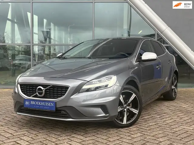 Volvo V40 1.5 T3 Polar+ Sport 152pk Panoramadak / Camera / S
