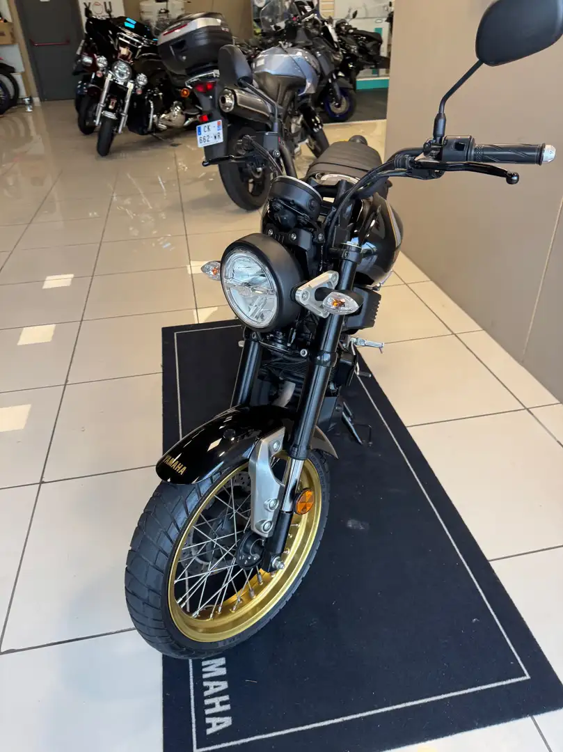 Yamaha XSR 125 Noir - 1