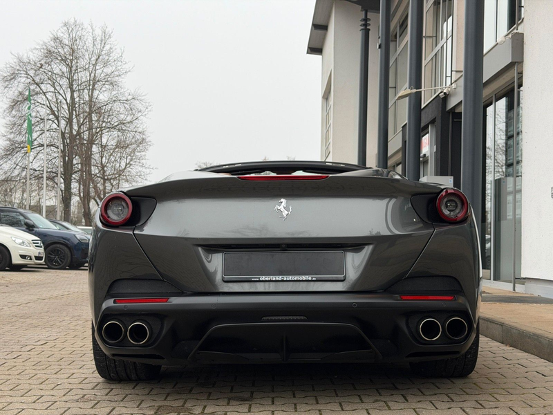Ferrari Portofino / ADAPTIVE HEADLIGHTS / STEINSSCHLAGF. — photo 10