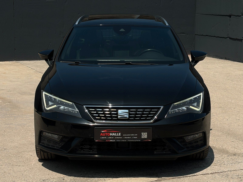 SEAT Leon ST 1.5 TSI DSG Xcellence CarPlay PANO CAM — photo 4