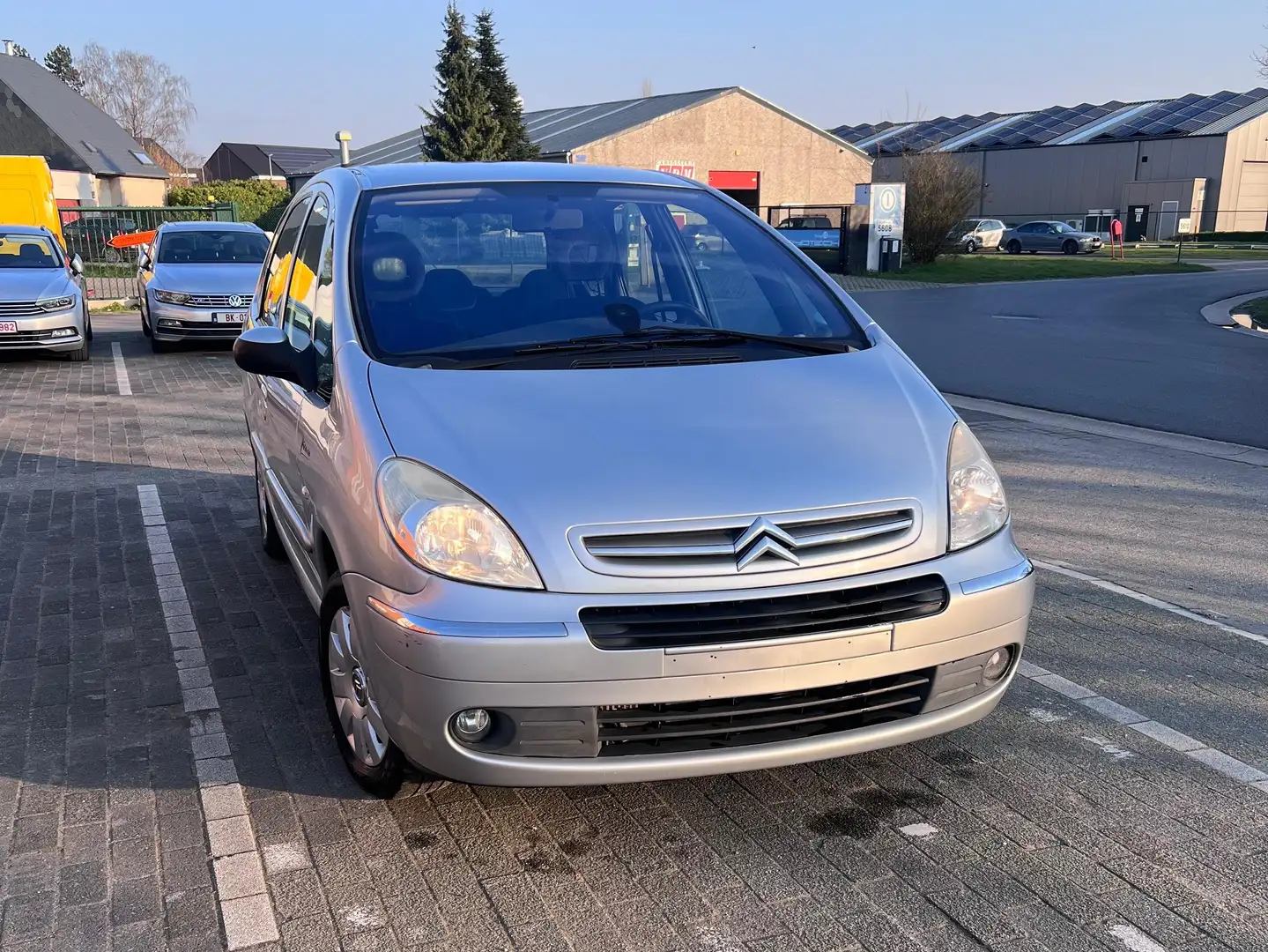 Citroen Xsara Picasso 1.6 HDi Dynamique FAP Silber - 1
