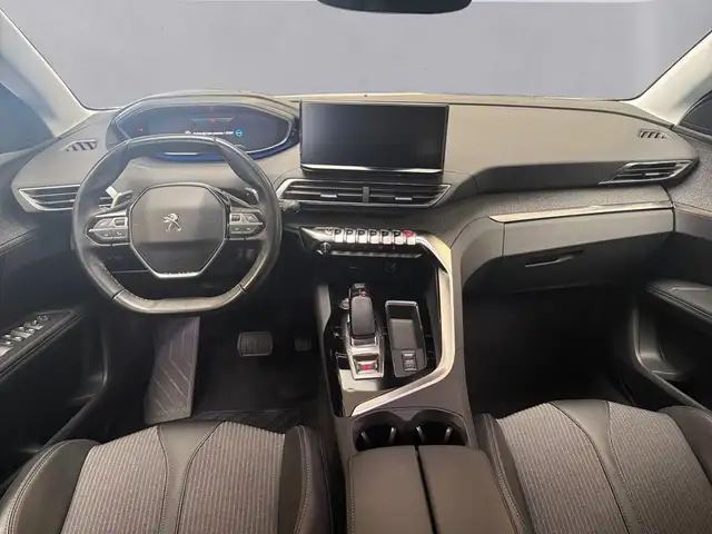 Peugeot 3008 view 11