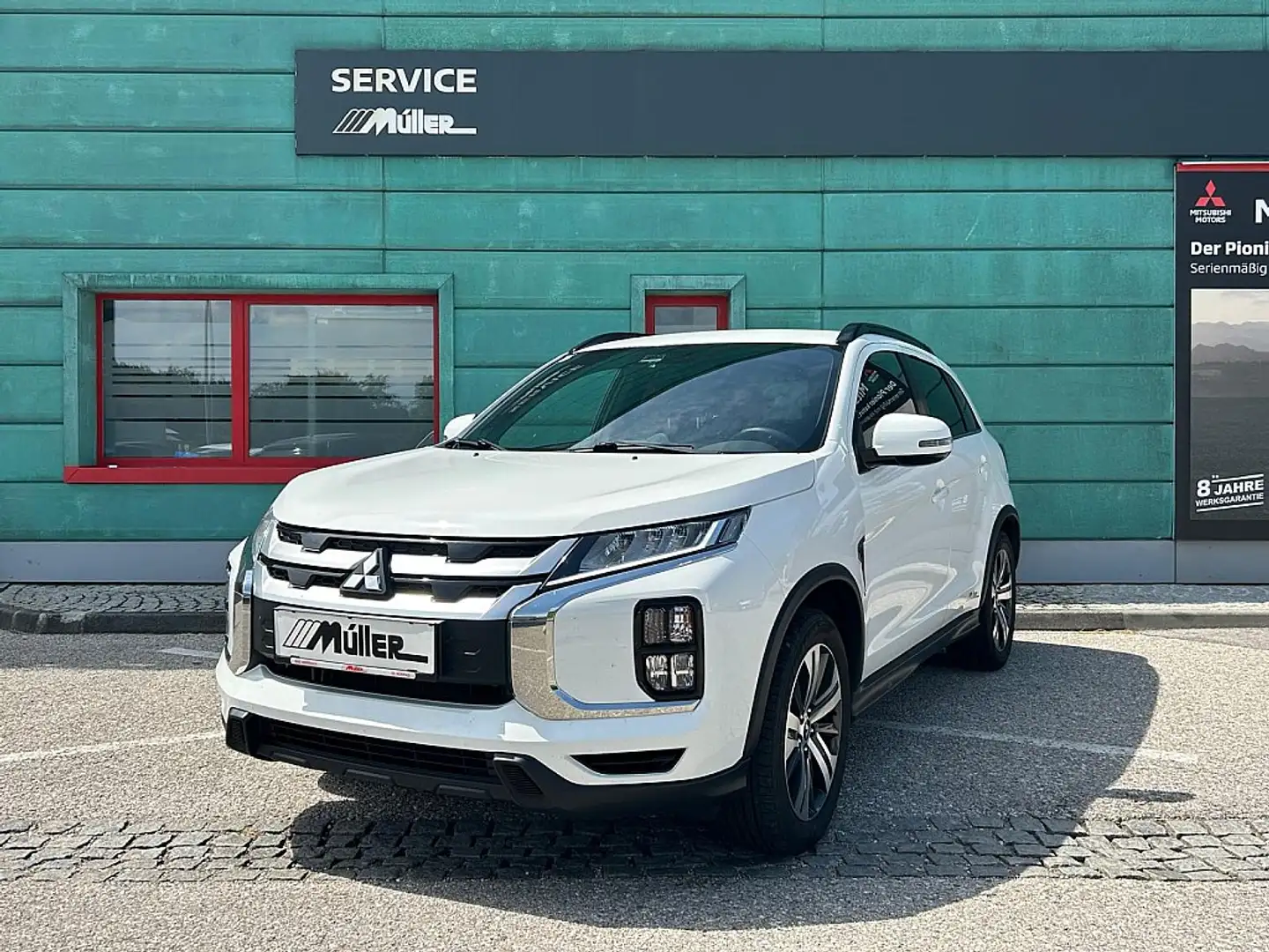 Mitsubishi ASX 2,0 MIVEC Intense  AWD CVT Aut. Weiß - 1