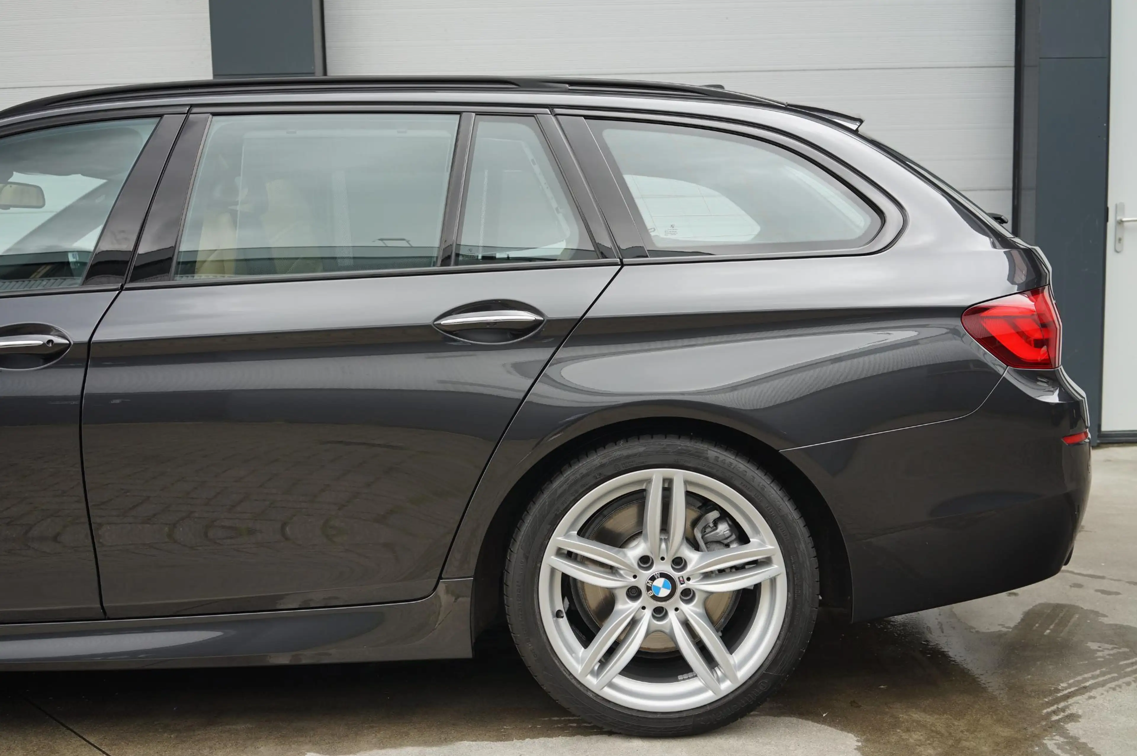BMW 535 5-serie Touring 535xi High Executive M-pakket — photo 8
