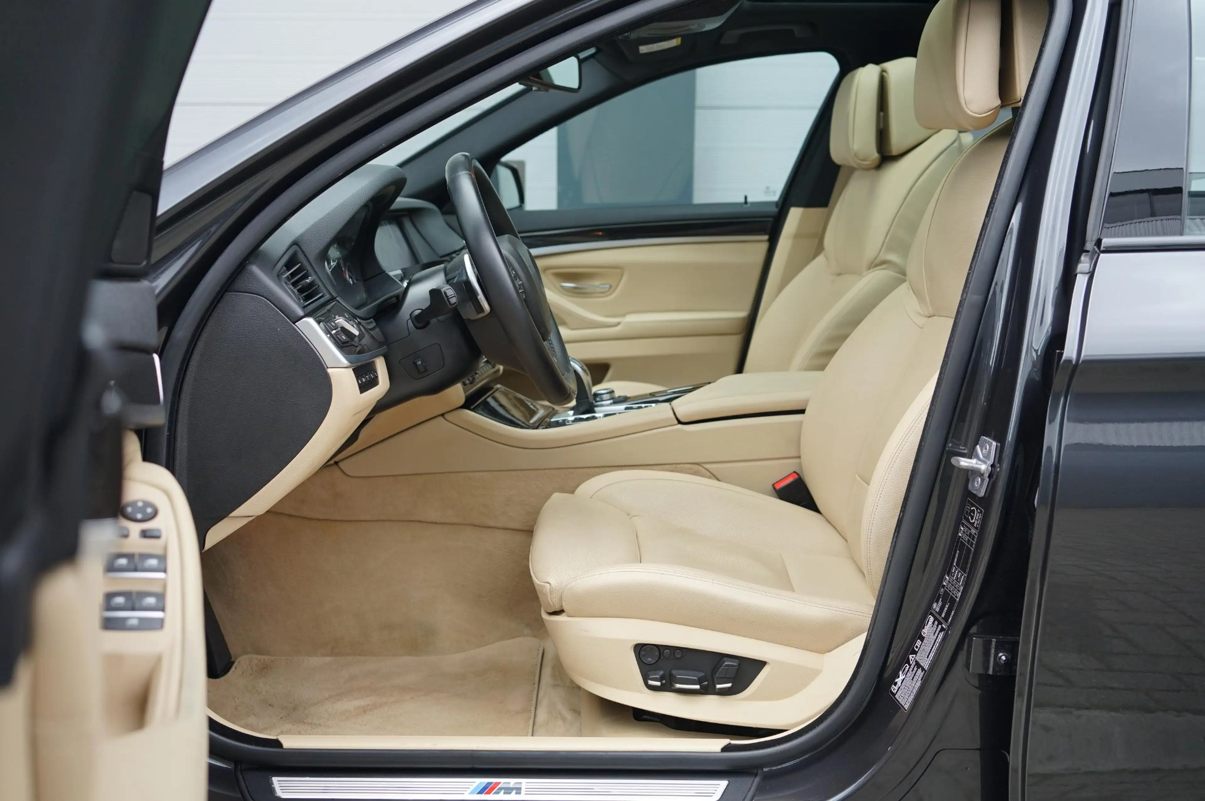 BMW 535 5-serie Touring 535xi High Executive M-pakket — photo 11