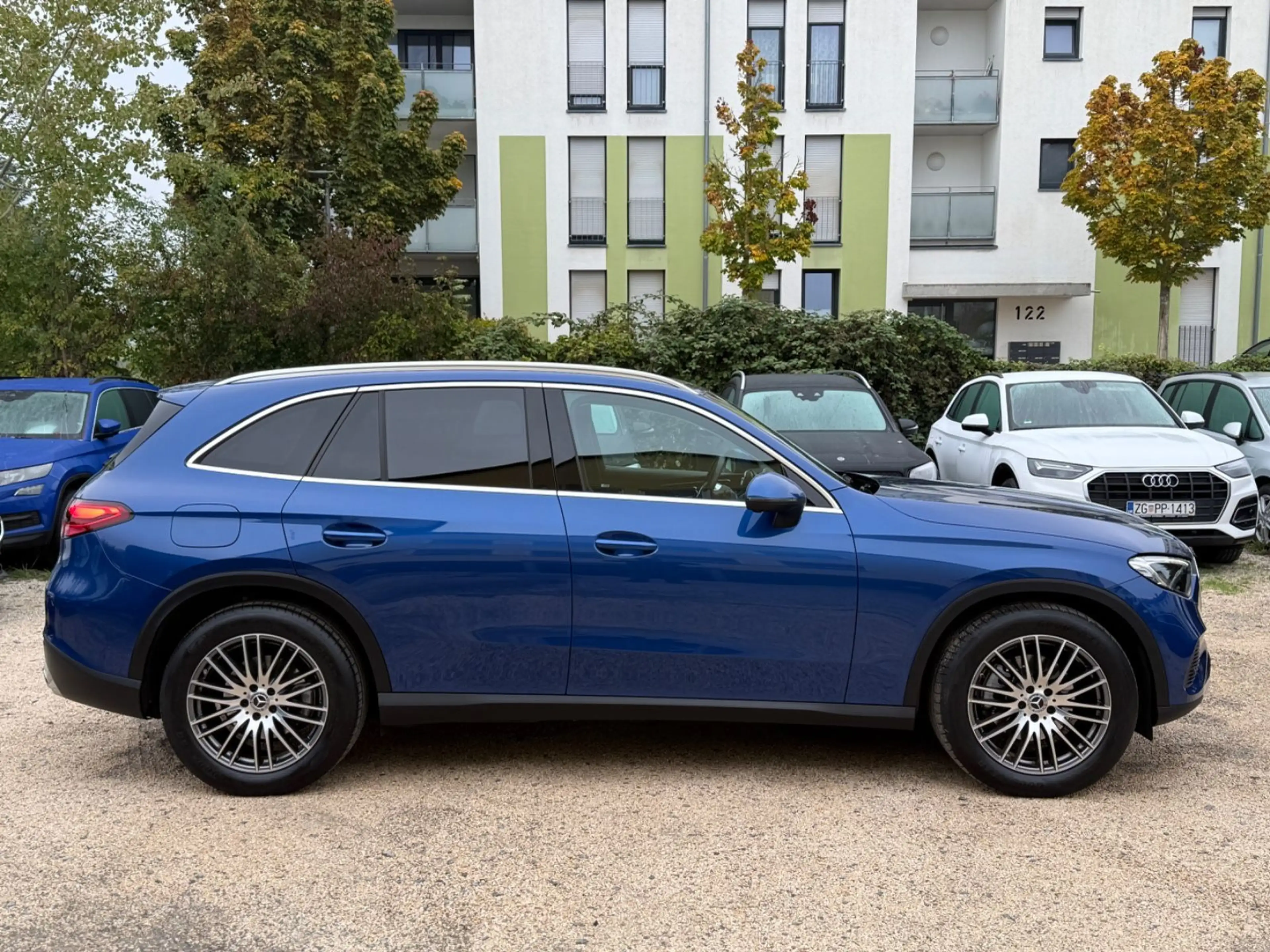 Mercedes-Benz GLC 220 GLC220d 4Matic Leder HuD Distronic AHK Memory — photo 7