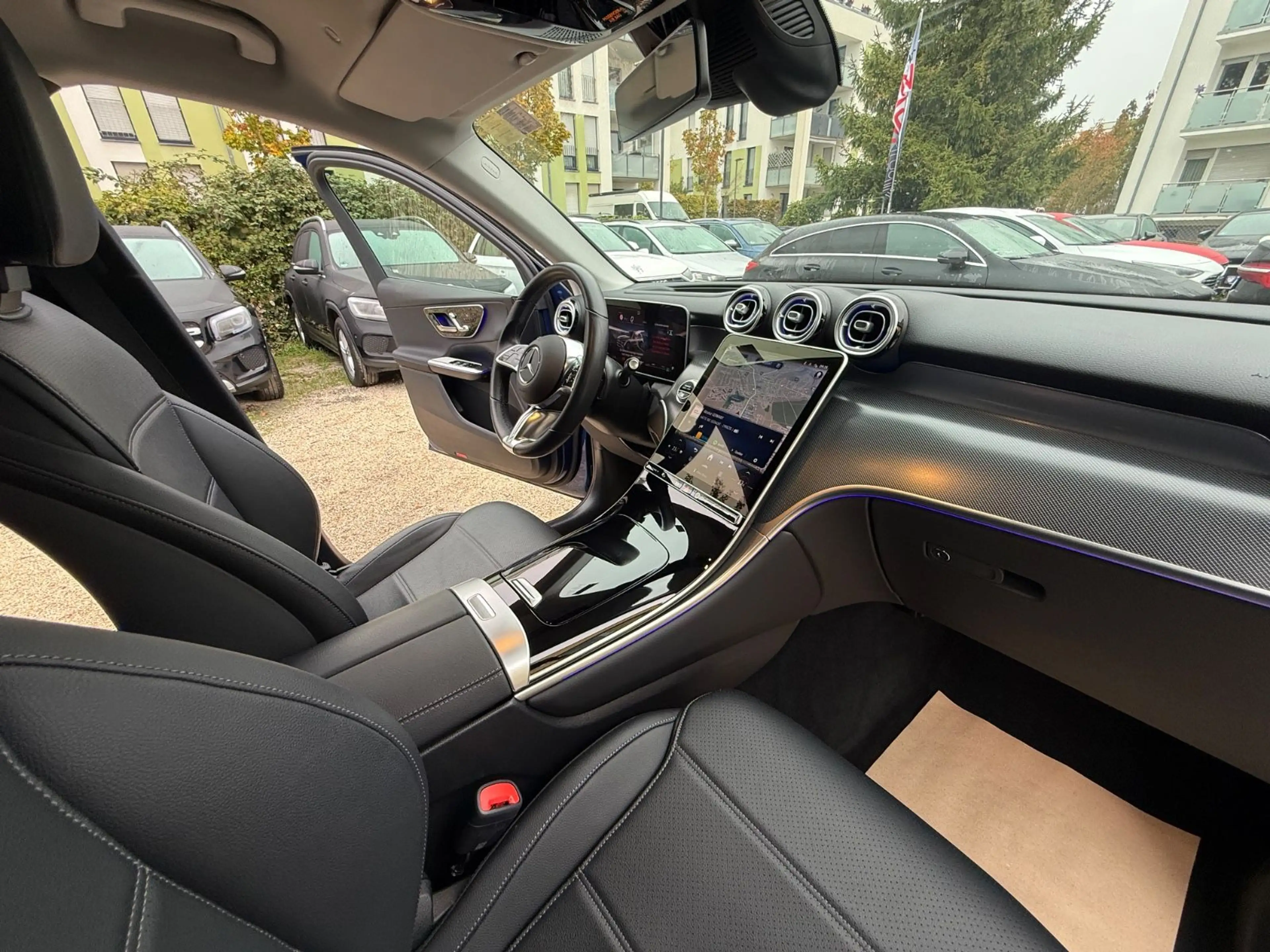 Mercedes-Benz GLC 220 GLC220d 4Matic Leder HuD Distronic AHK Memory — photo 12