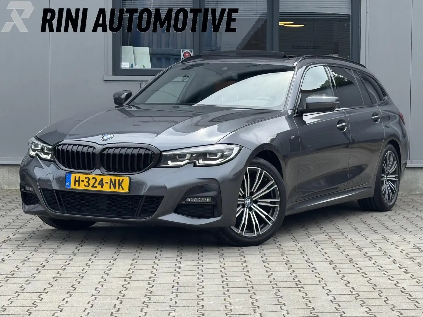 BMW 320 3-serie Touring 320i High Executive Edition 184 PK Grijs - 1