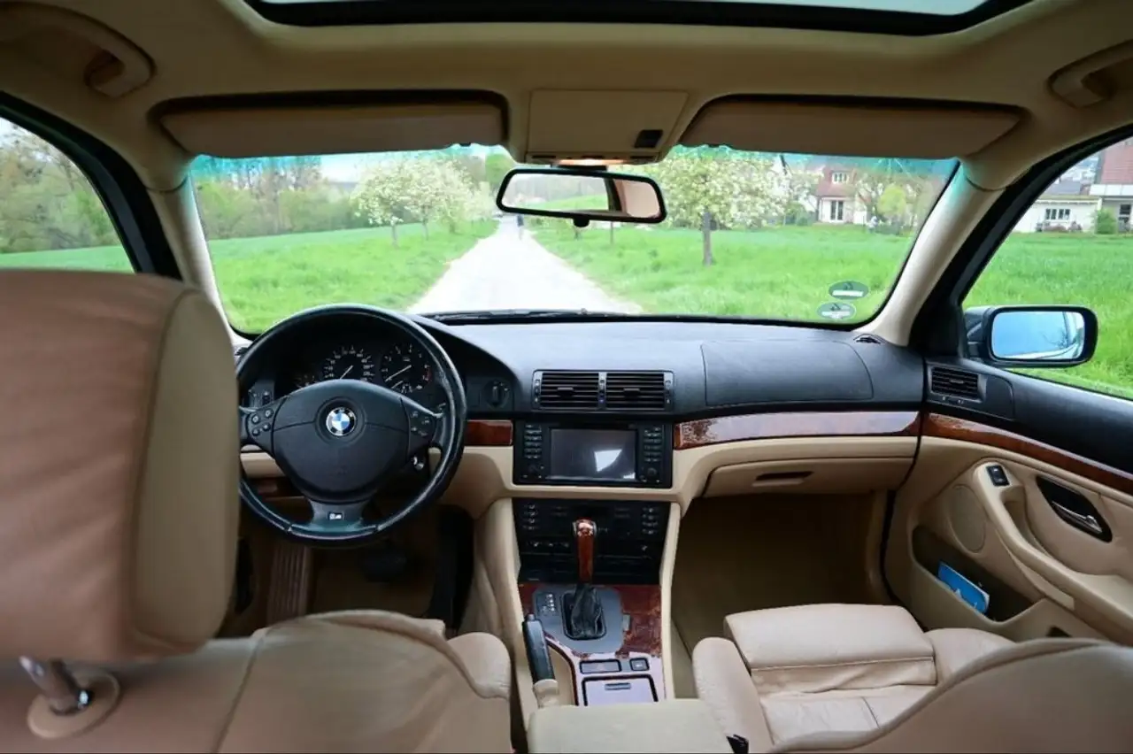BMW 525i Automatik top Innenraum, foto 7