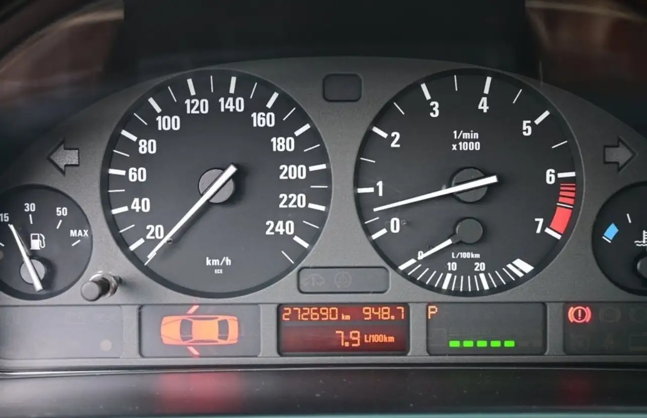 BMW 525i Automatik top Innenraum, foto 10