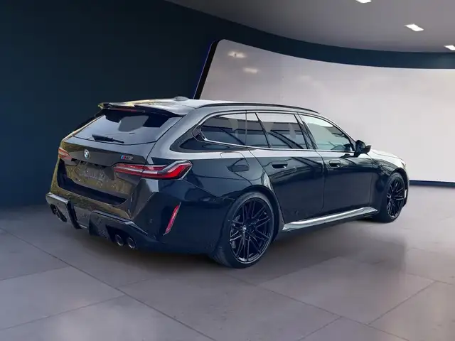 BMW M5 Basis Touring AHK+Compound+Comfort+DrivAssistPr... Ansicht 6