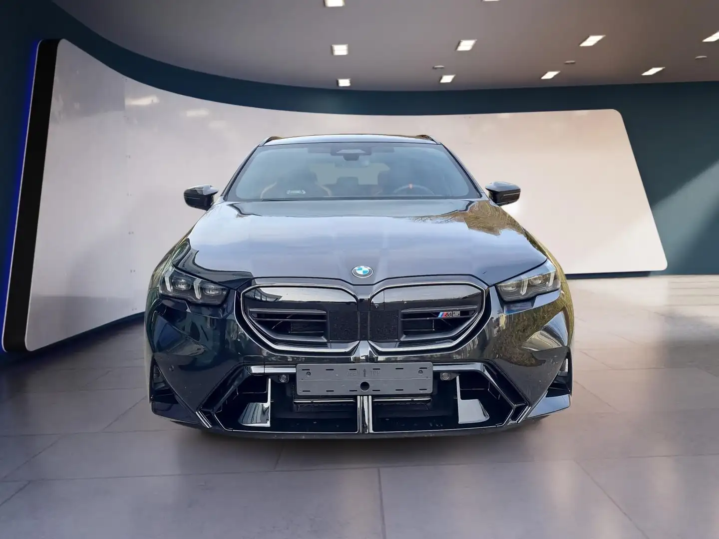 BMW M5 Basis Touring AHK+Compound+Comfort+DrivAssistPr... Schwarz - 2